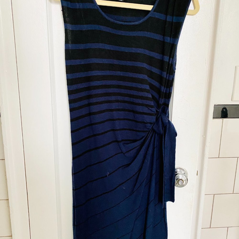 Tahari Sleeveless Navy Blue Midi Knit Dress Size M